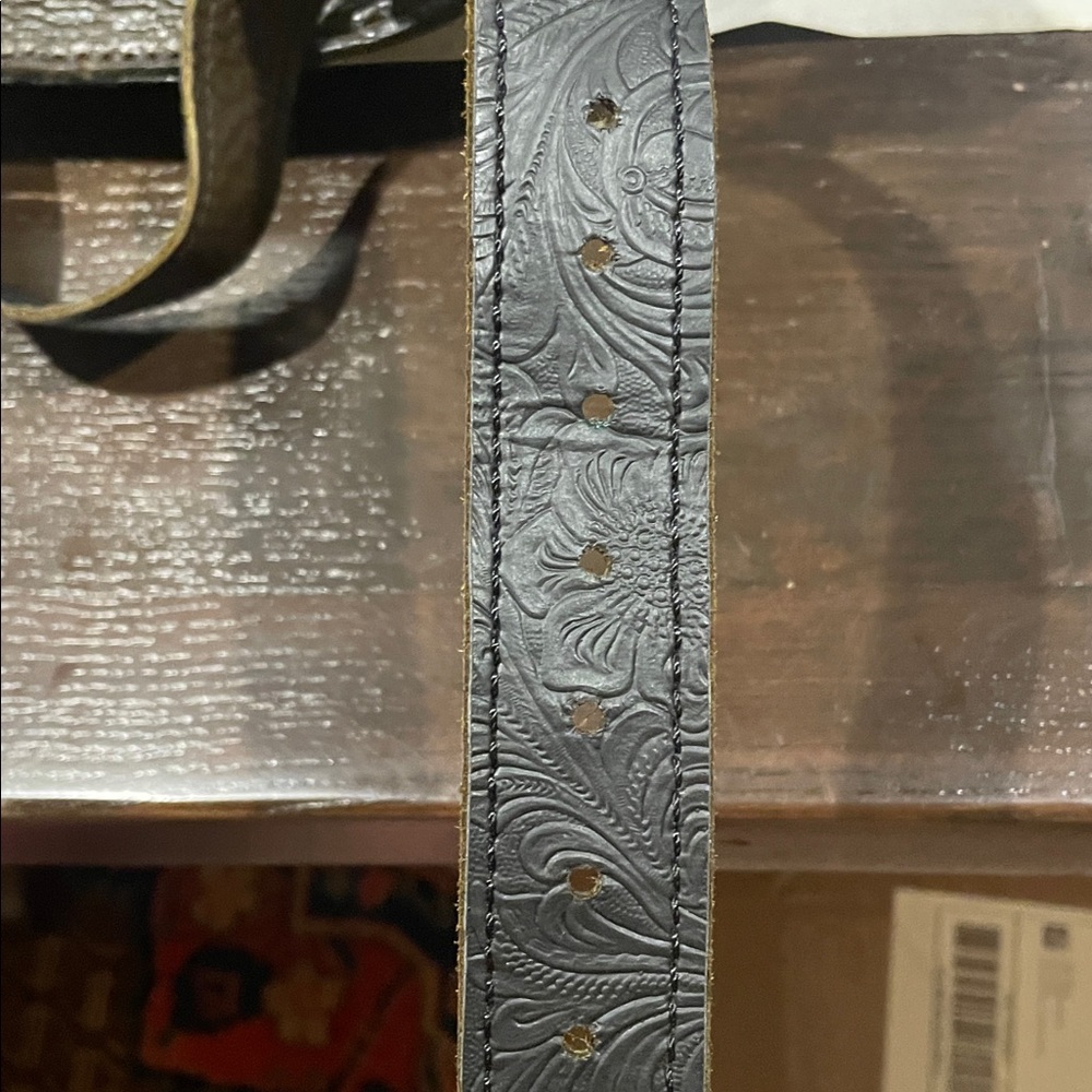 🌟🌟HOST PICK🌟🌟Absolutely Stunning Leather Handmade Belt Bag - Picture 7 of 12